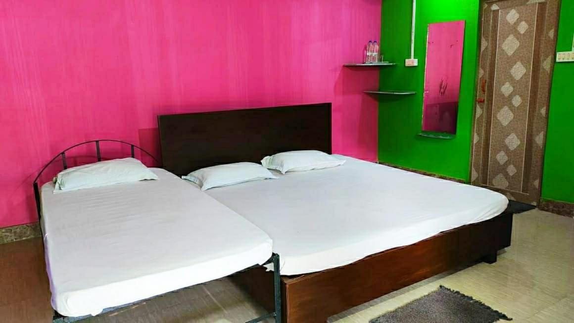 Estuarine Village Resort Satabhaya Exterior photo