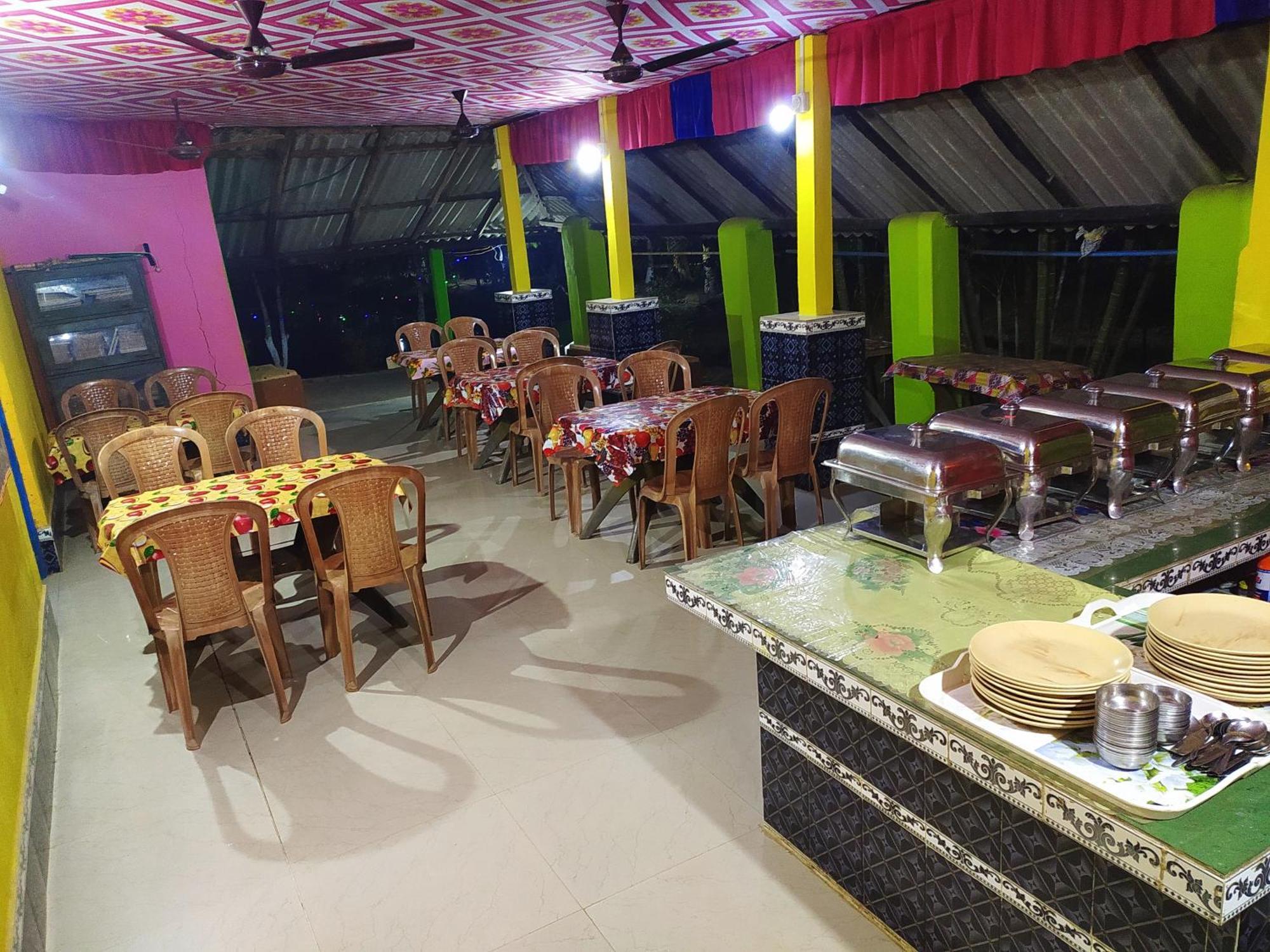 Estuarine Village Resort Satabhaya Exterior photo